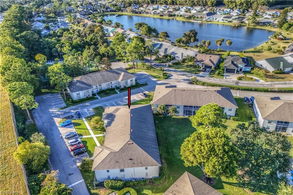 1330 Derbyshire CT # E101, NAPLES FL 34116-41