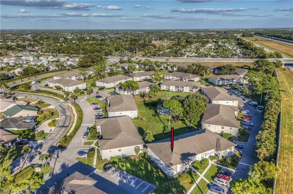 1330 Derbyshire CT # E101, NAPLES FL 34116-38