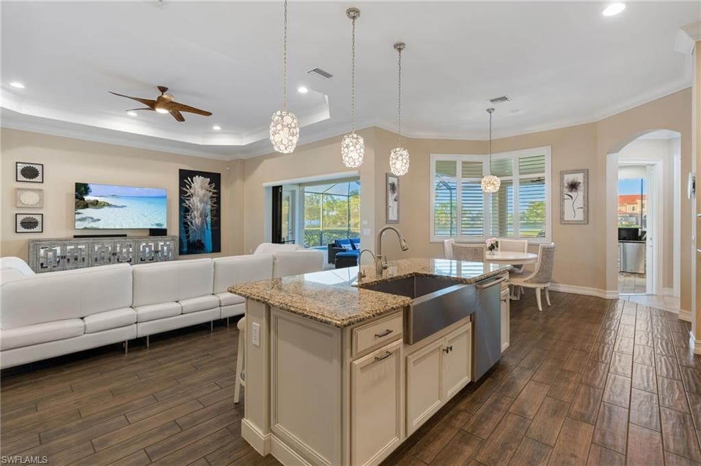 1609 Mockingbird DR, NAPLES FL 34120-6