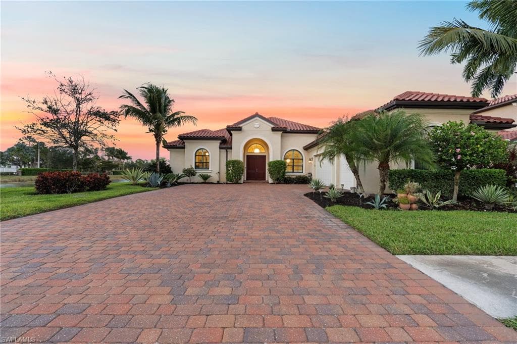 1609 Mockingbird DR, NAPLES FL 34120-2