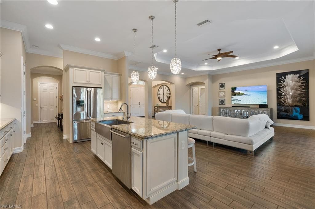 1609 Mockingbird DR, NAPLES FL 34120-7