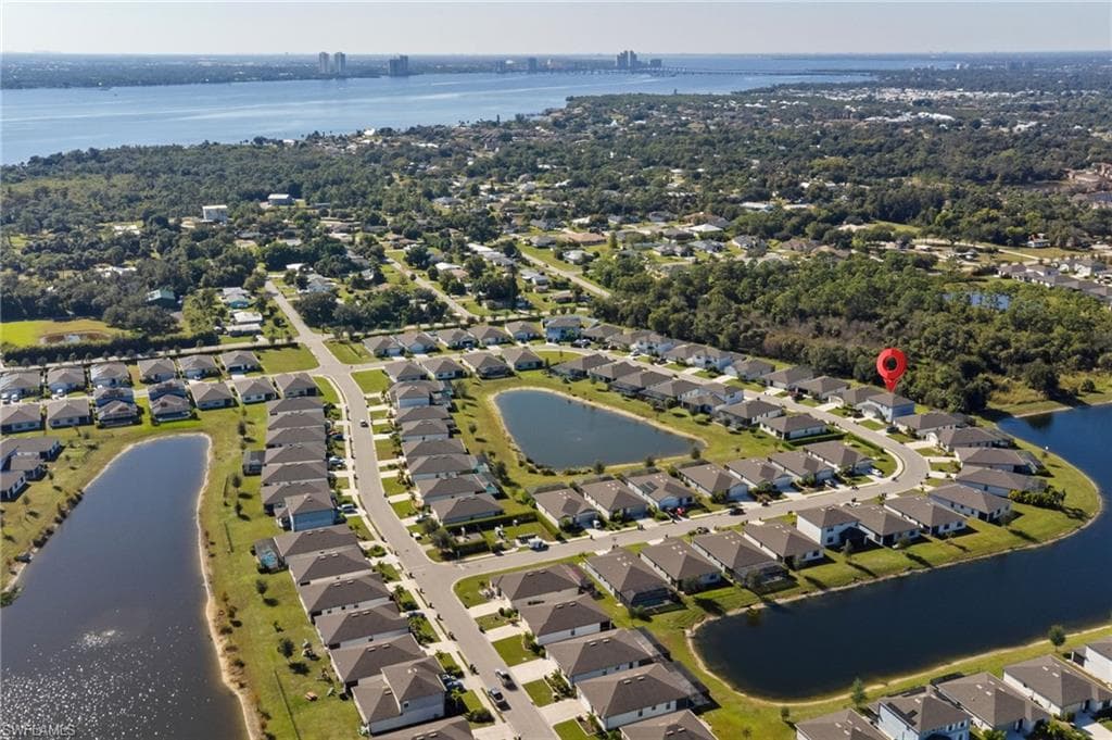 10804 Firebush CIR, NORTH FORT MYERS FL 33917-21