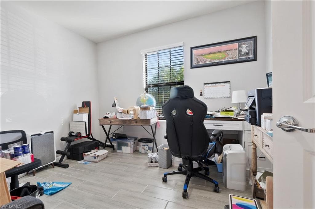 10804 Firebush CIR, NORTH FORT MYERS FL 33917-9