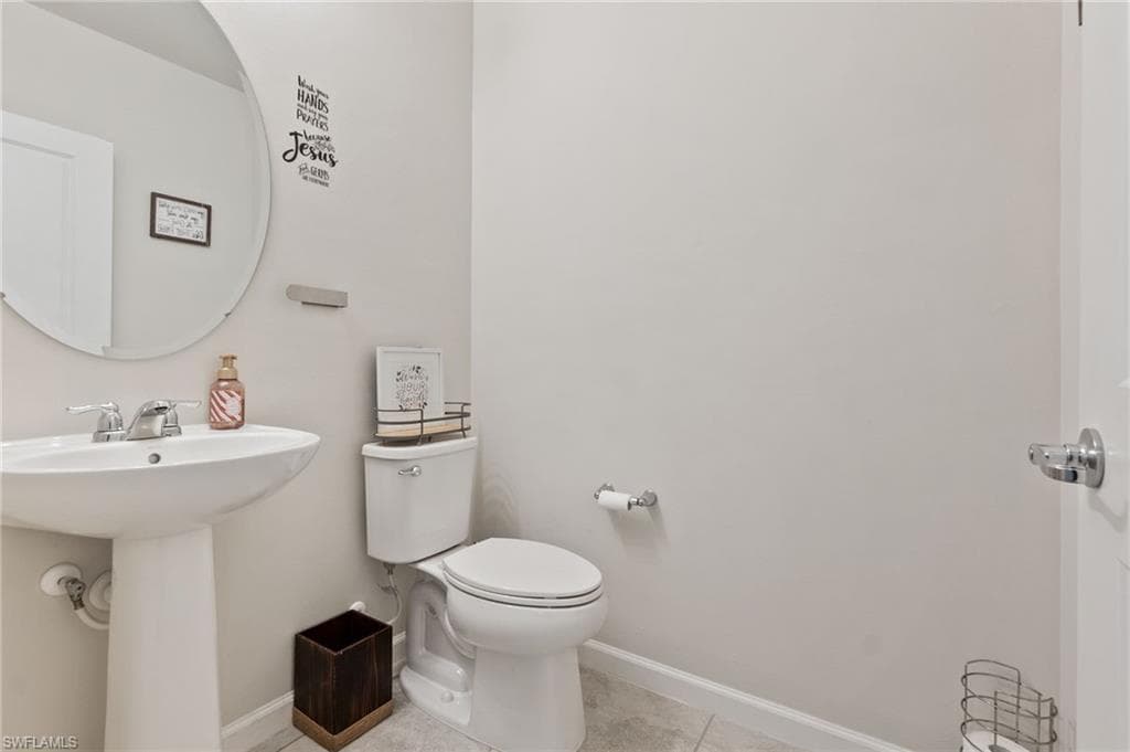 10804 Firebush CIR, NORTH FORT MYERS FL 33917-10