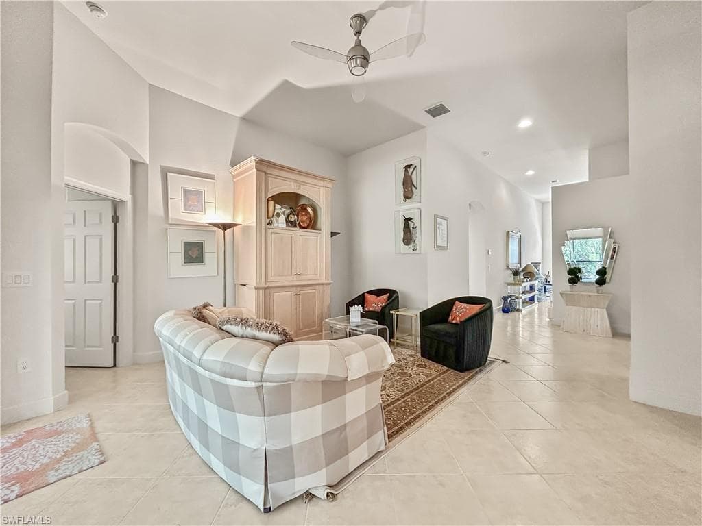 5493 Whispering Willow WAY, FORT MYERS FL 33908-8