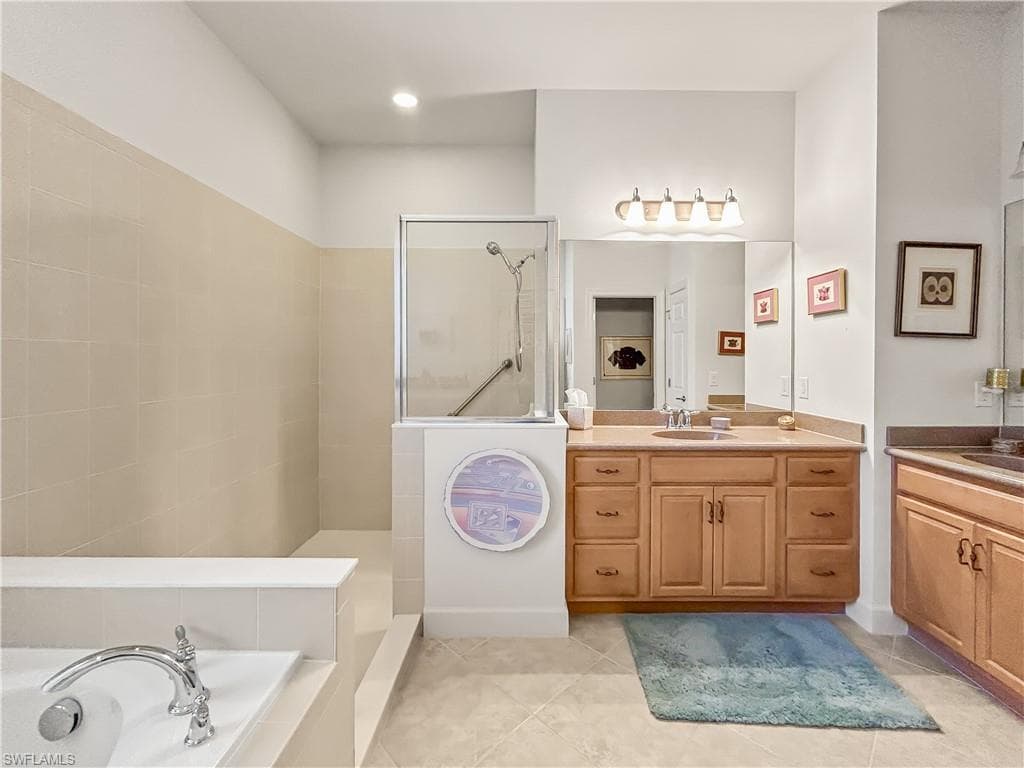 5493 Whispering Willow WAY, FORT MYERS FL 33908-10