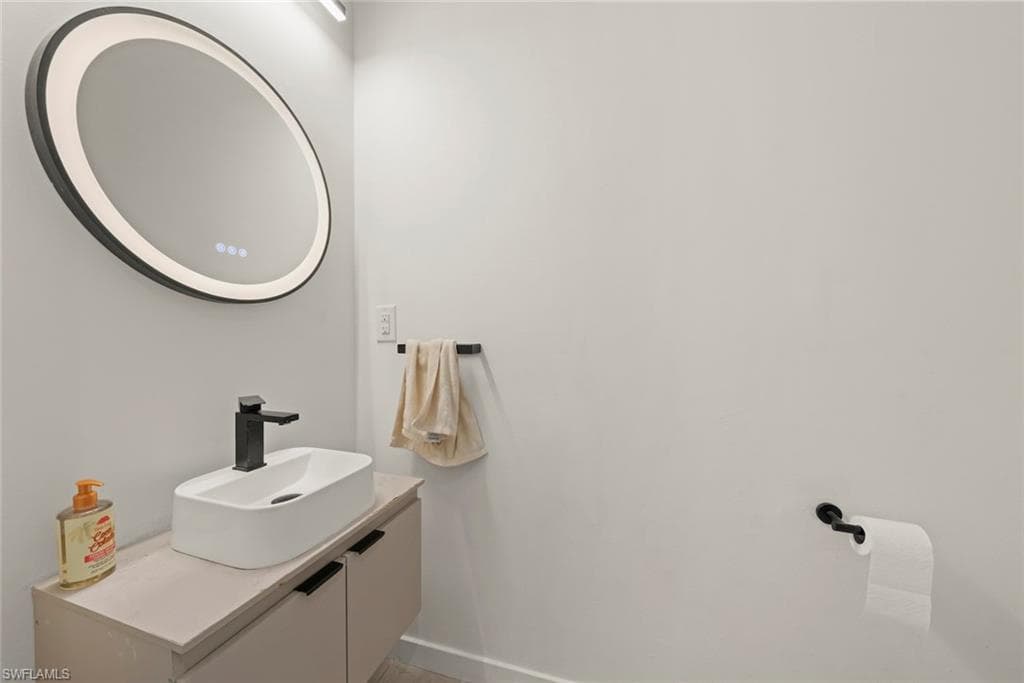 26640 Saville AVE, BONITA SPRINGS FL 34135-4