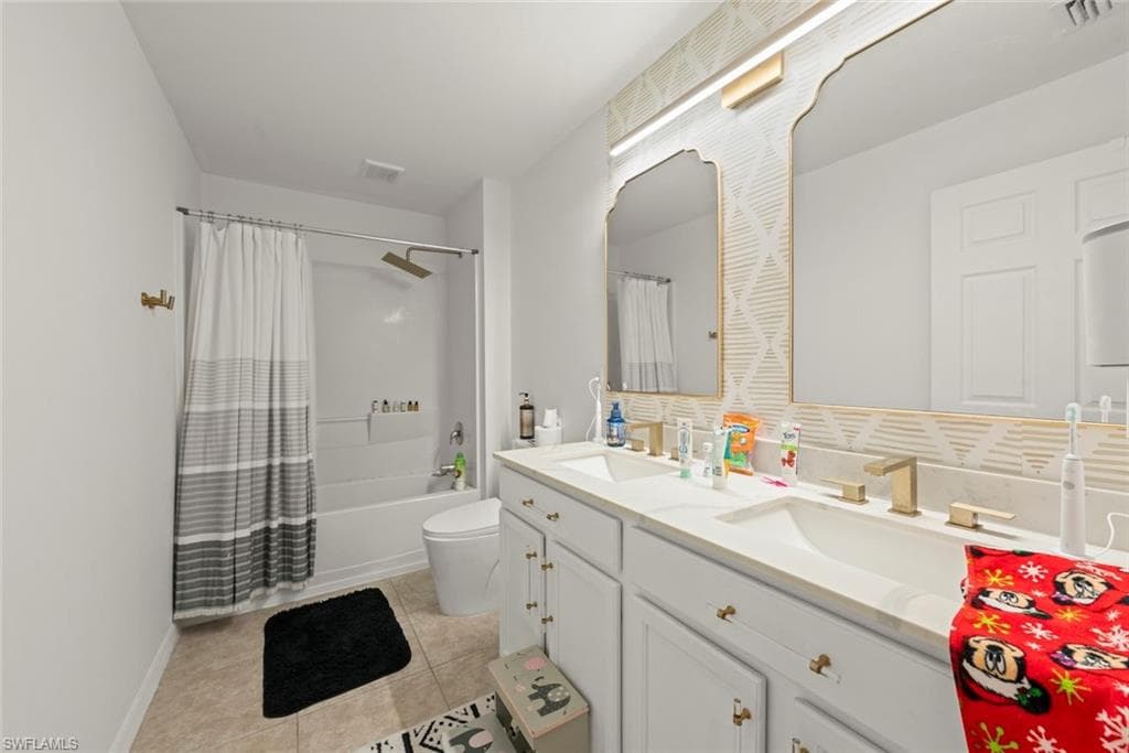 26640 Saville AVE, BONITA SPRINGS FL 34135-33