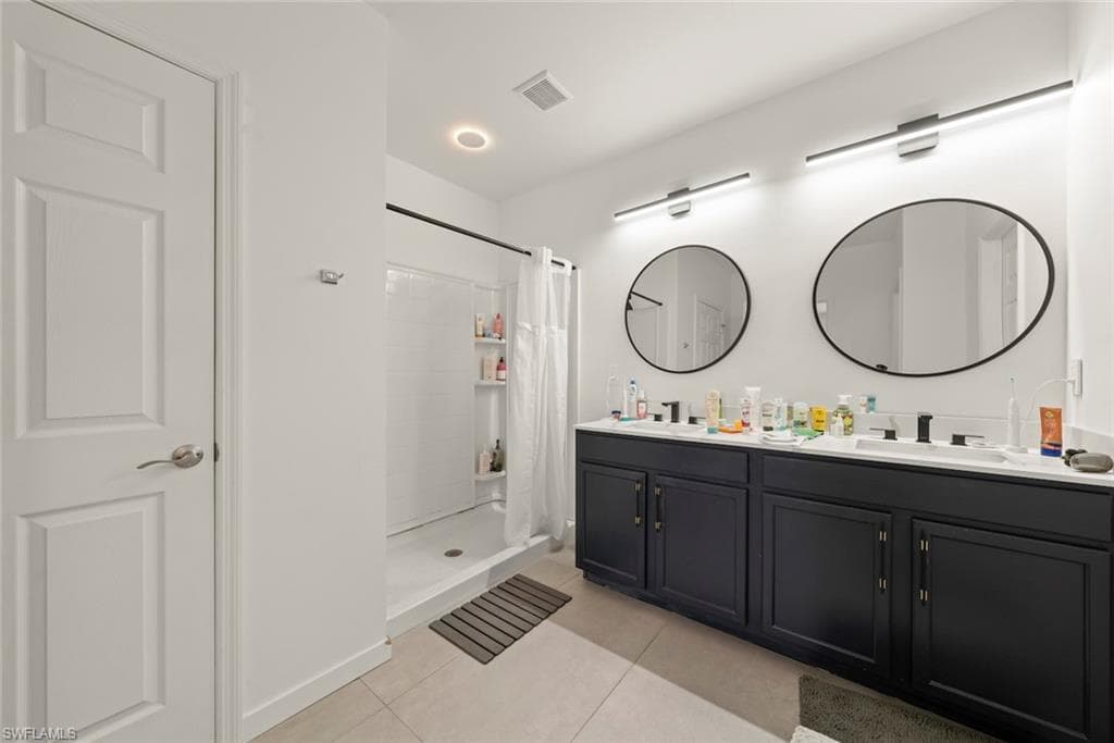 26640 Saville AVE, BONITA SPRINGS FL 34135-17