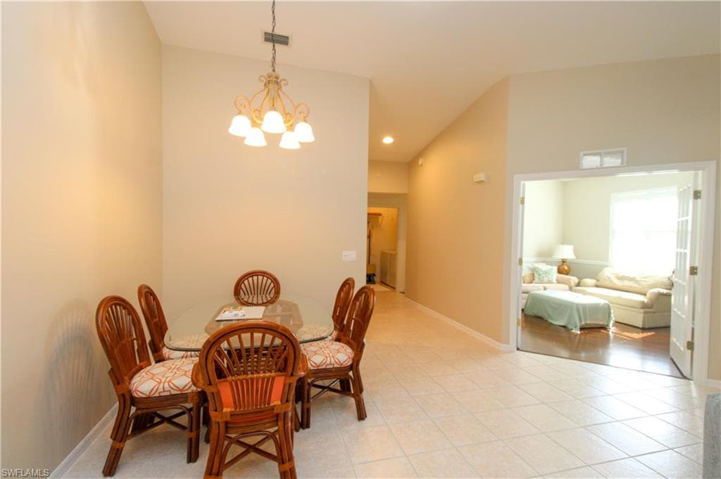 3435 Laurel Greens LN S # 201, NAPLES FL 34119-26