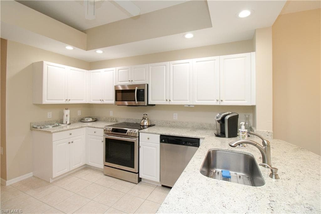 3435 Laurel Greens LN S # 201, NAPLES FL 34119-19