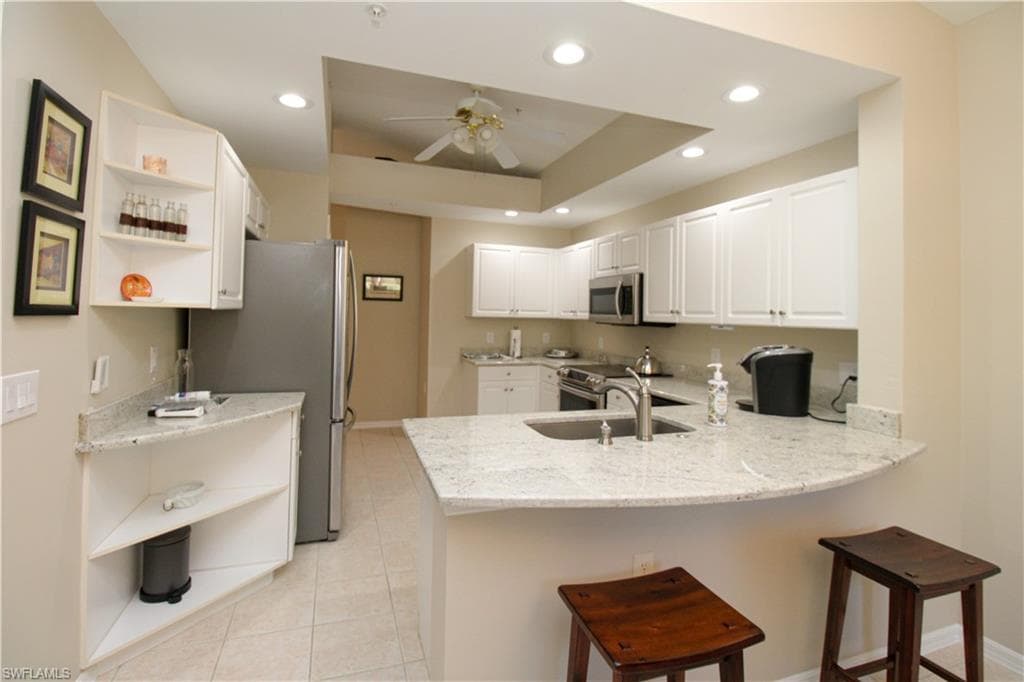 3435 Laurel Greens LN S # 201, NAPLES FL 34119-23