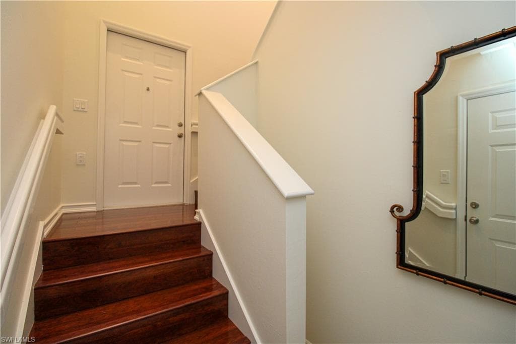 3435 Laurel Greens LN S # 201, NAPLES FL 34119-13