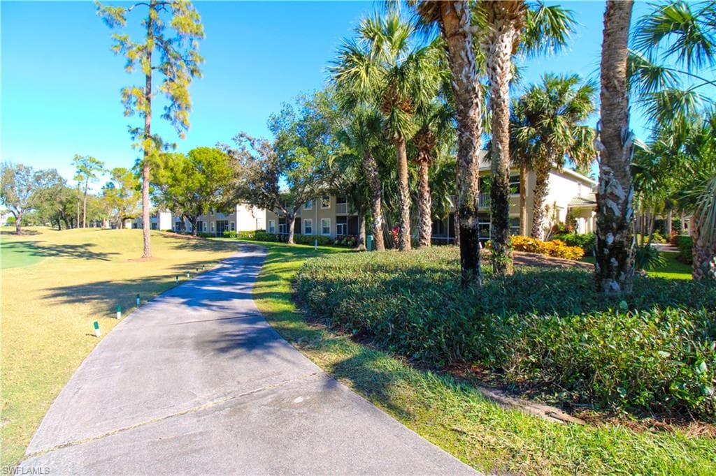 3435 Laurel Greens LN S # 201, NAPLES FL 34119-7