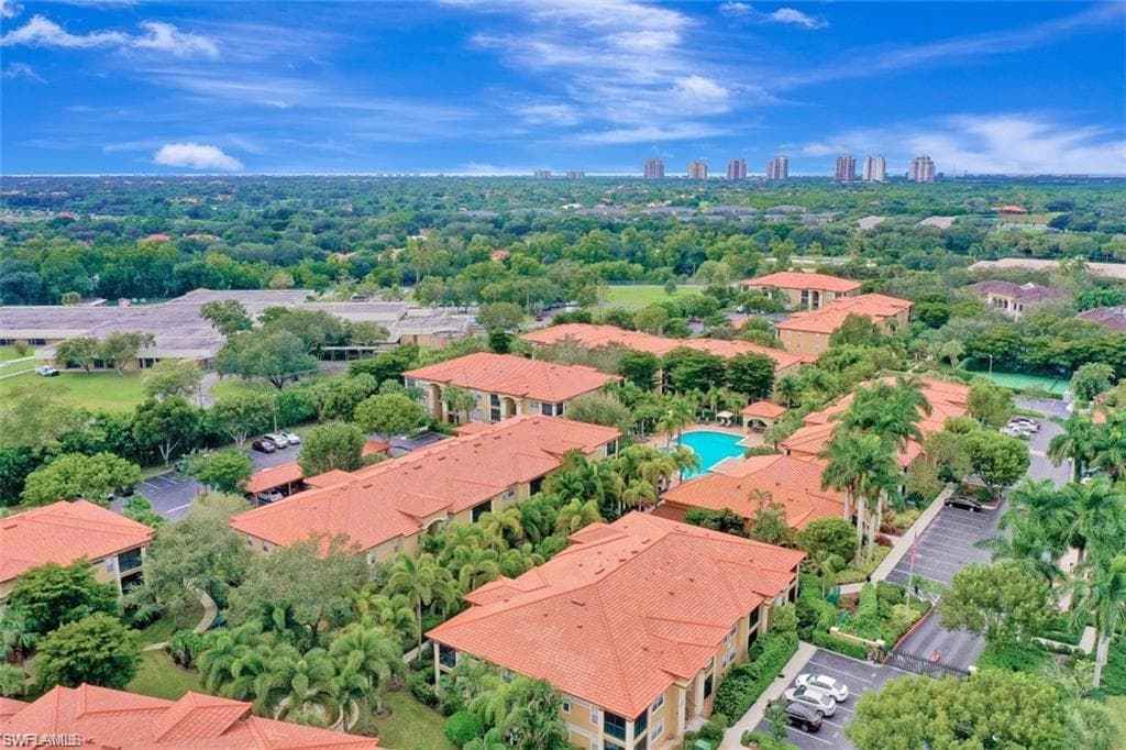 8930 Colonnades CT E # 627, BONITA SPRINGS FL 34135-2