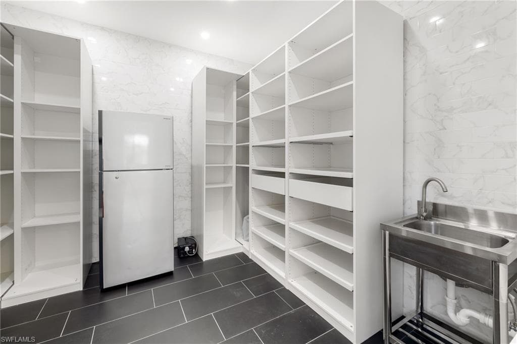 19824 Beverly Park RD, ESTERO FL 33928-23