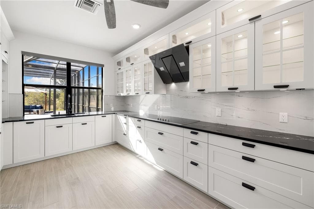 19824 Beverly Park RD, ESTERO FL 33928-18