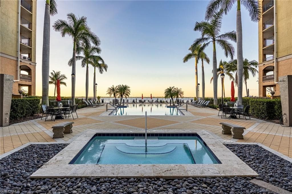 2825 Palm Beach BLVD # 615, FORT MYERS FL 33916-1