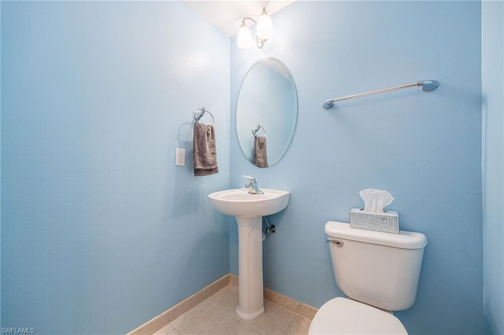 2825 Palm Beach BLVD # 615, FORT MYERS FL 33916-16