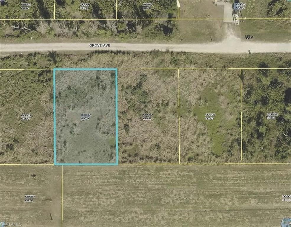 6127 Grove AVE, BOKEELIA FL 33922-1