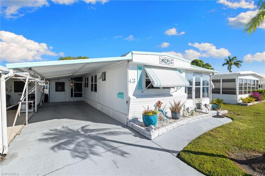 43 Enchanting BLVD # E43, NAPLES FL 34112-2