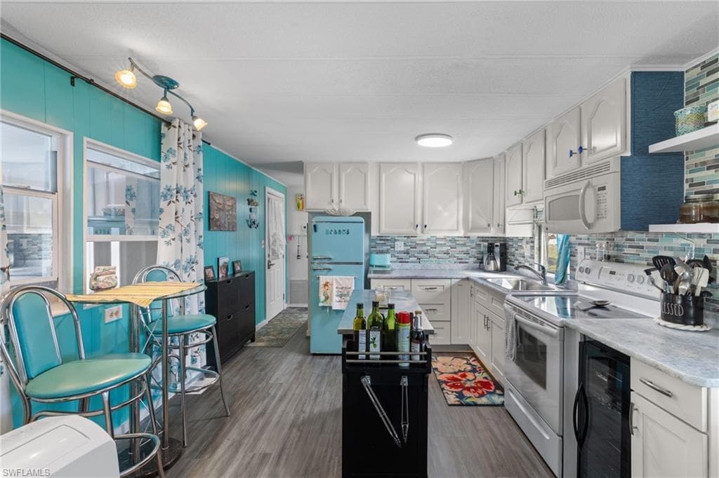 43 Enchanting BLVD # E43, NAPLES FL 34112-7