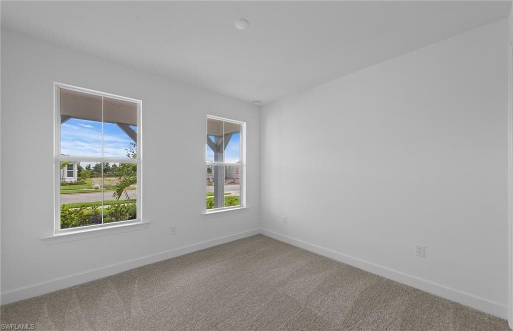 12584 Quartz DR-15