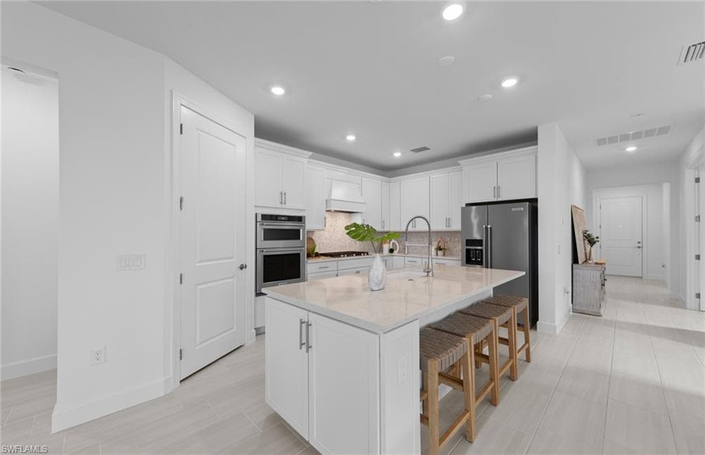 12584 Quartz DR-8