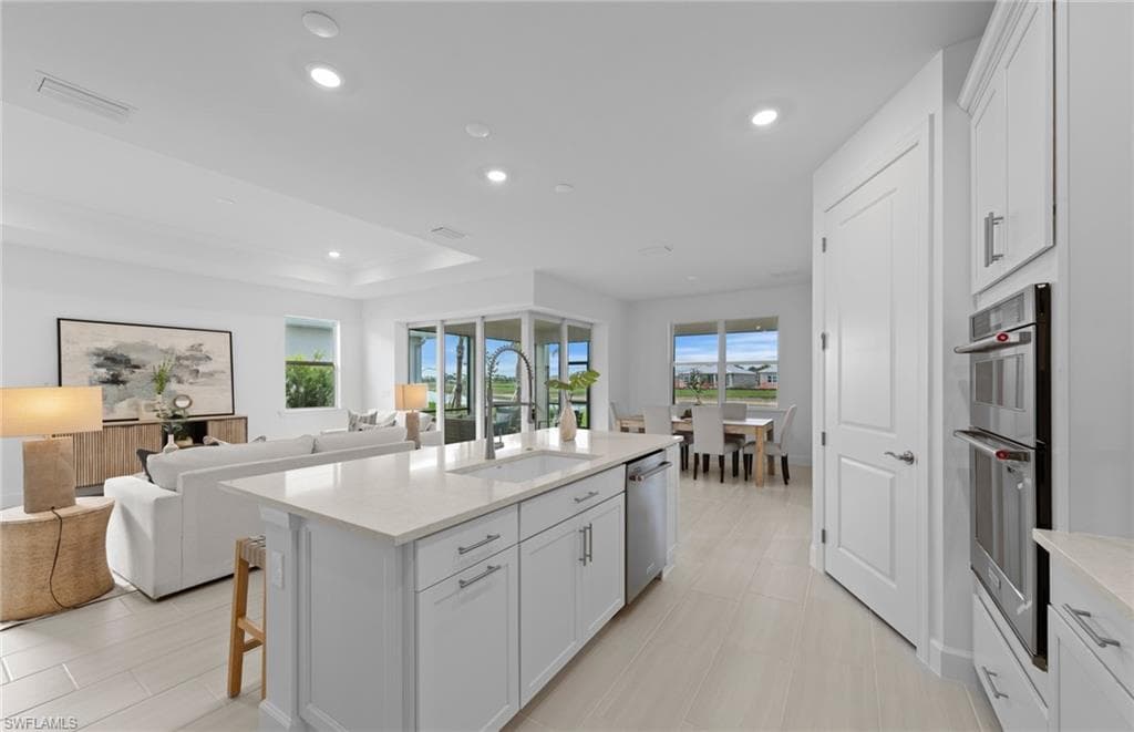 12584 Quartz DR-9