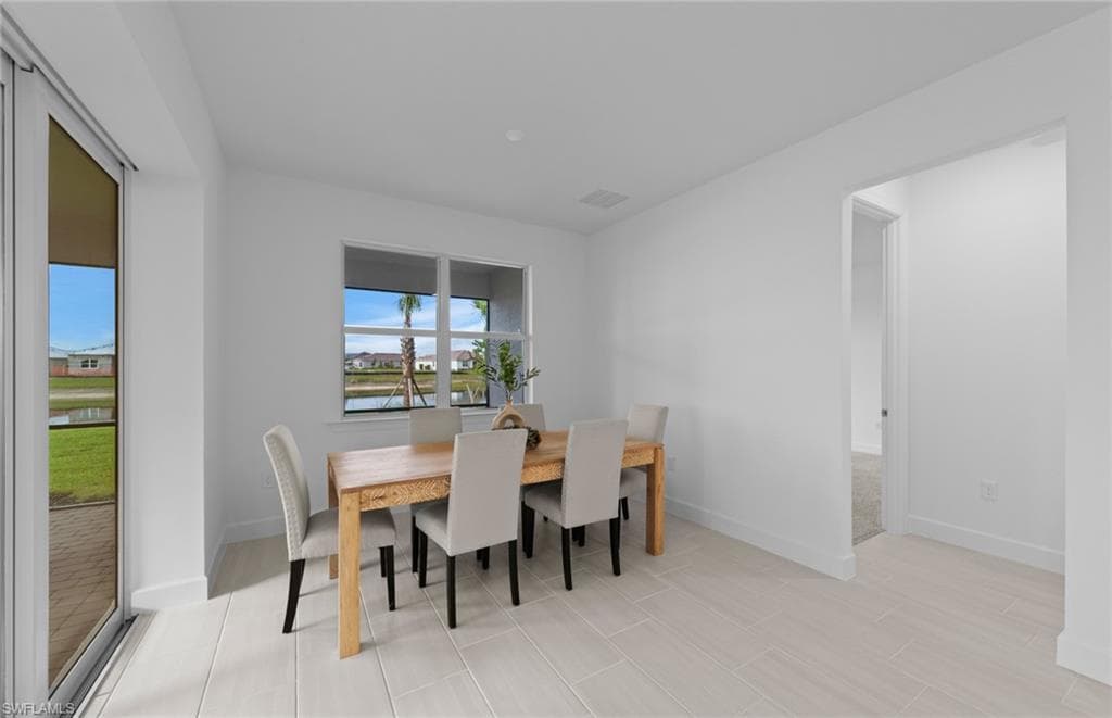 12584 Quartz DR-10