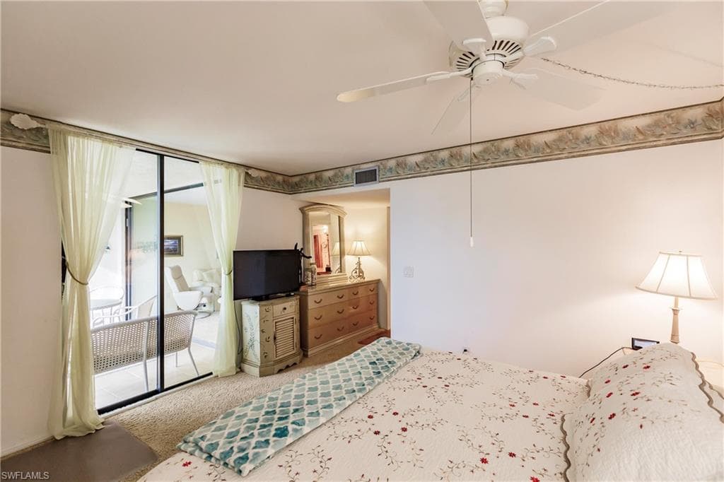 4585 Trawler CT # 302, FORT MYERS FL 33919-13