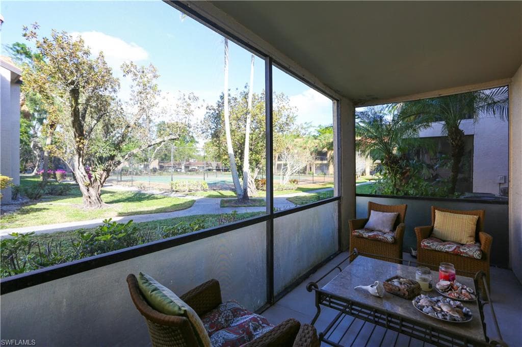 2214 Arbour Walk CIR # 2012, NAPLES FL 34109-26