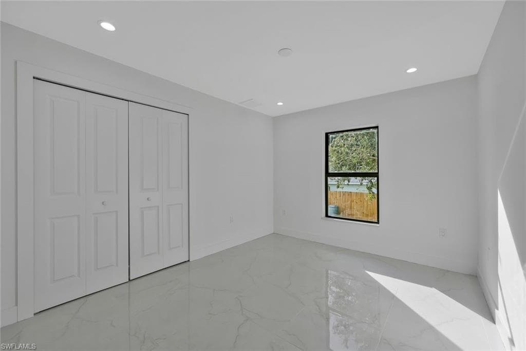 125/127 Holland ST, NORTH FORT MYERS FL 33917-19