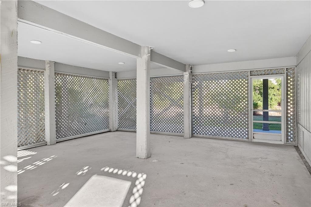4400 Gulf Pines DR, SANIBEL FL 33957-37