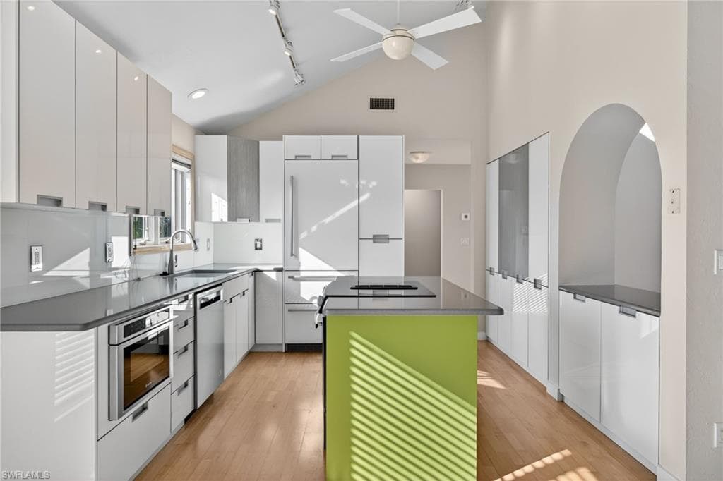 4400 Gulf Pines DR, SANIBEL FL 33957-14