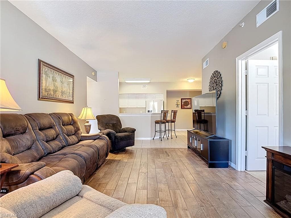 15630 Ocean Walk CIR # 102, FORT MYERS FL 33908-17