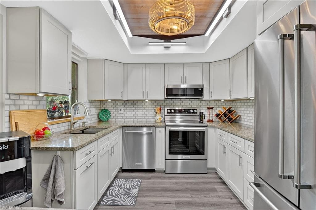 17867 Dracena CIR, NORTH FORT MYERS FL 33917-8