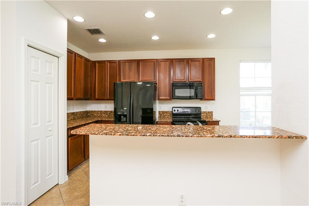 4004 Cherrybrook LOOP, FORT MYERS FL 33966-38