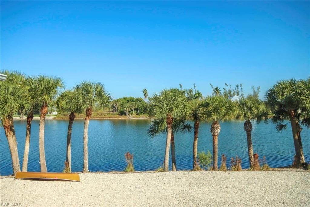 3284 Twin Lakes LN, SANIBEL FL 33957-1