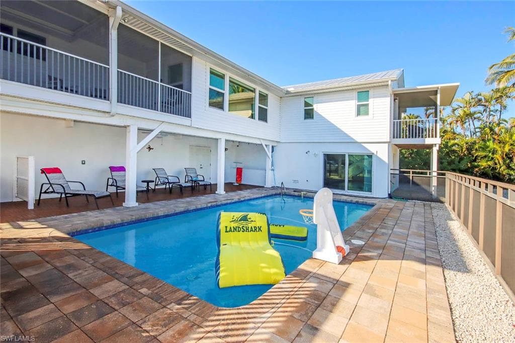 3284 Twin Lakes LN, SANIBEL FL 33957-16