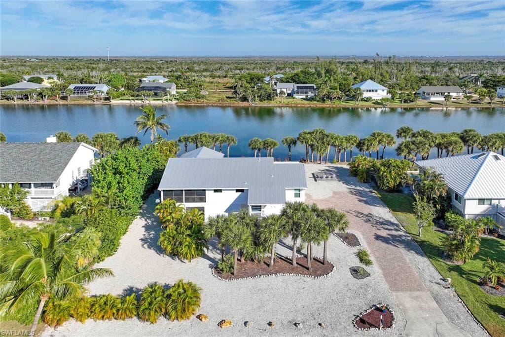 3284 Twin Lakes LN, SANIBEL FL 33957-4
