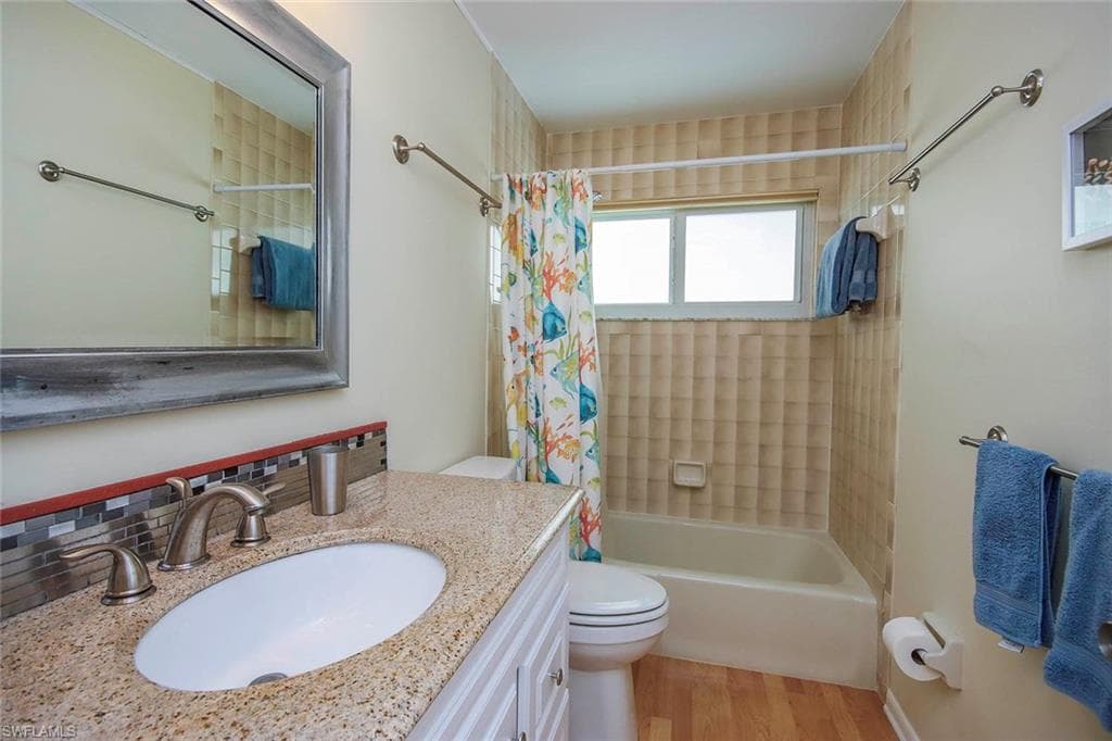 3284 Twin Lakes LN, SANIBEL FL 33957-33