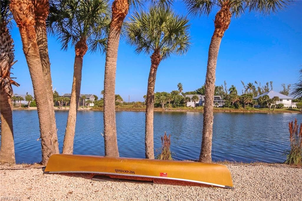 3284 Twin Lakes LN, SANIBEL FL 33957-44