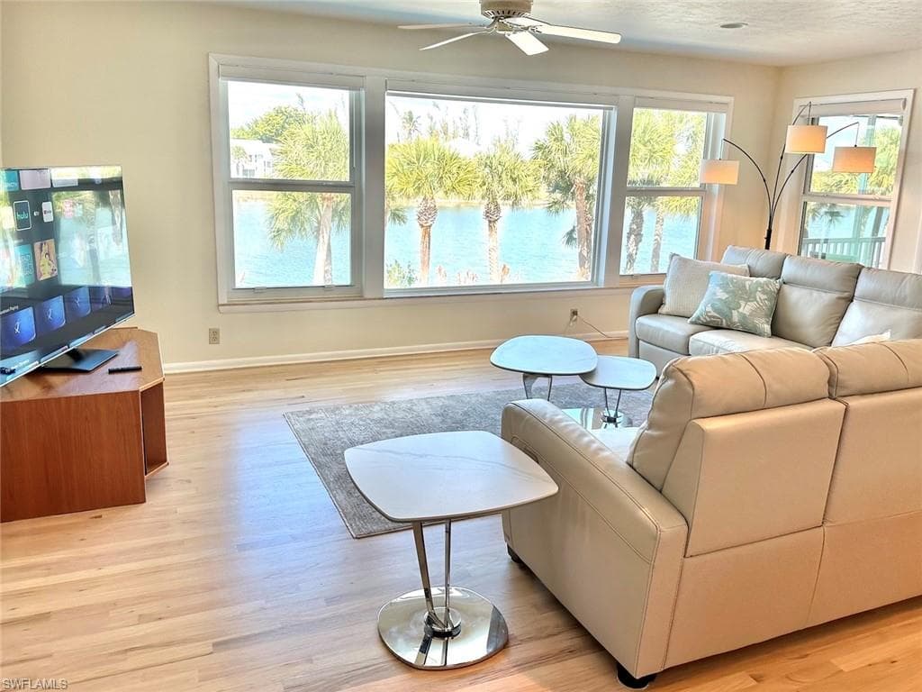 3284 Twin Lakes LN, SANIBEL FL 33957-20
