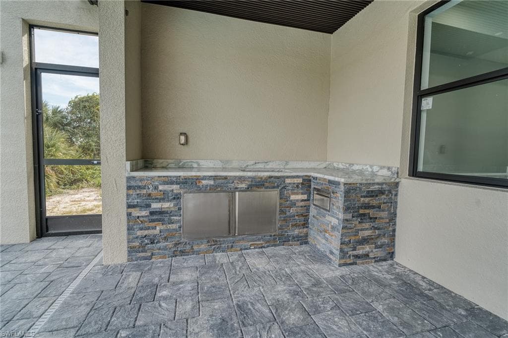 10474 Winnipeg ST, PORT CHARLOTTE FL 33981-34