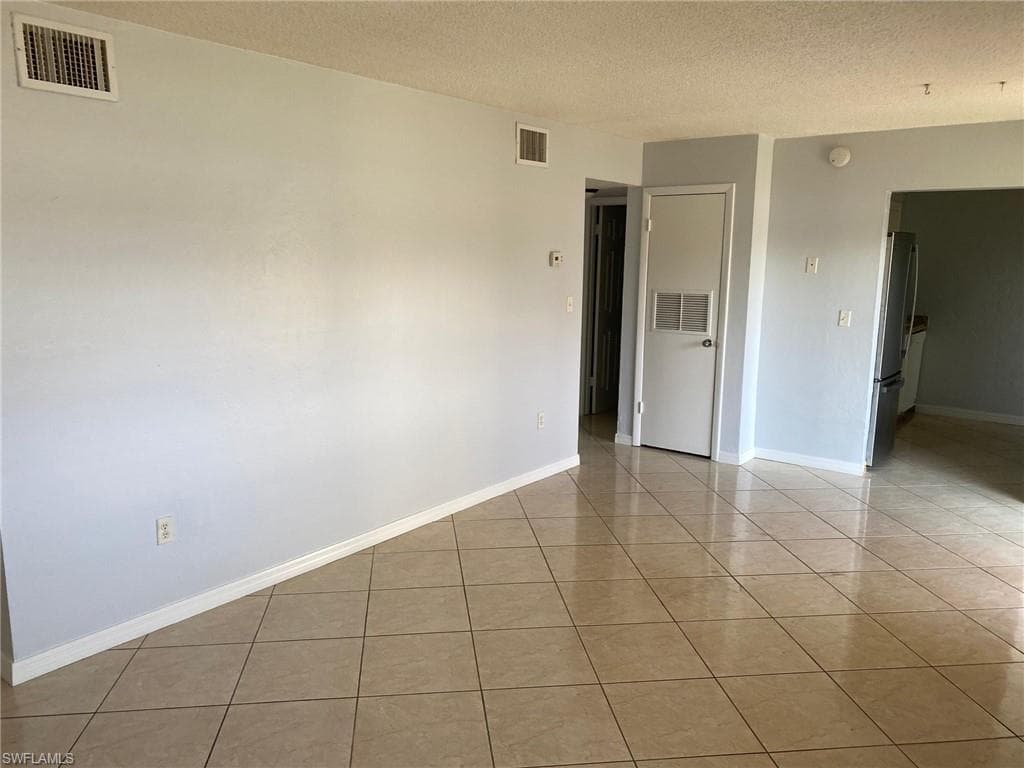 4923 Vincennes CT # 4, CAPE CORAL FL 33904-2