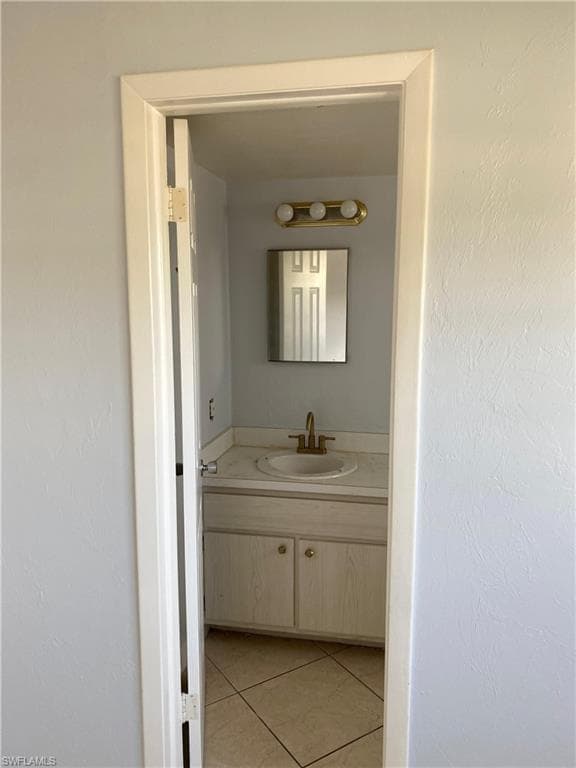 4923 Vincennes CT # 4, CAPE CORAL FL 33904-8