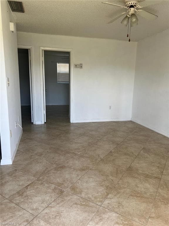 3325 Airport RD N # S7, NAPLES FL 34105-1