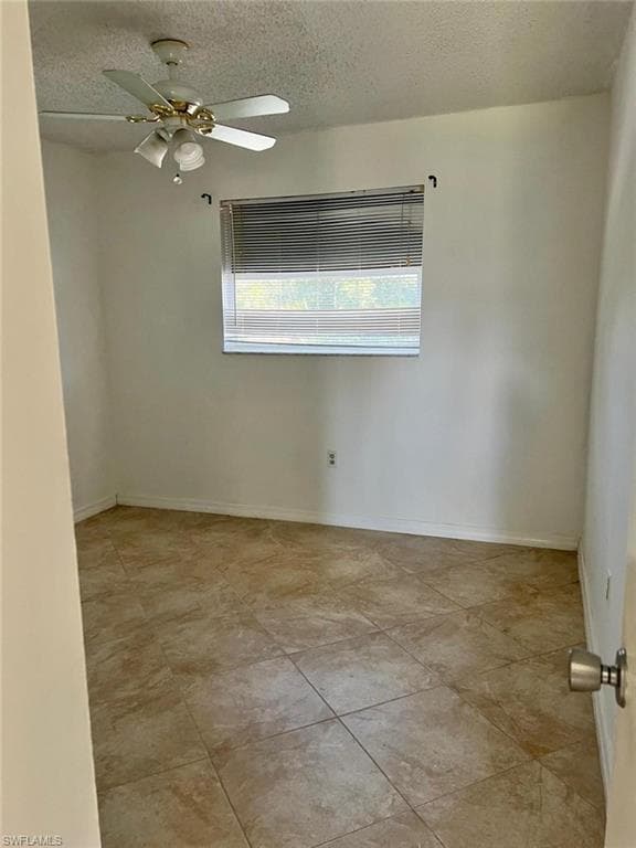 3325 Airport RD N # S7, NAPLES FL 34105-4