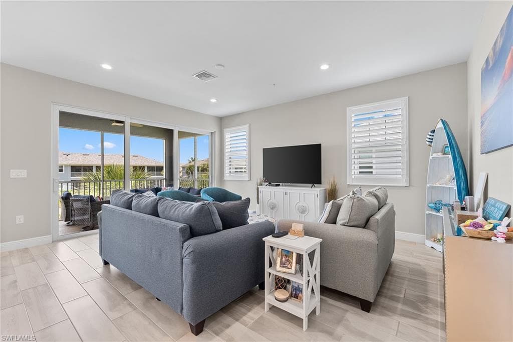 2609 Seychelles CIR # 1608, NAPLES FL 34112-2